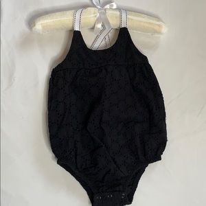 6-9 mo onesie adjustable straps snaps at bottom
